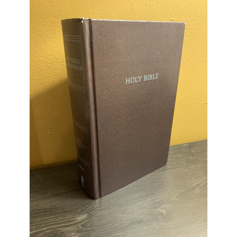 NIV Devotional Bible for Women : Fresh Insights for Thriving in Today's World HC